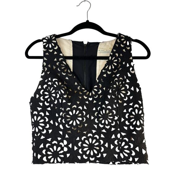 Alice + Olivia Black Floral Laser Cut Lyla Crop Top - Size 8 - Picture 2 of 9